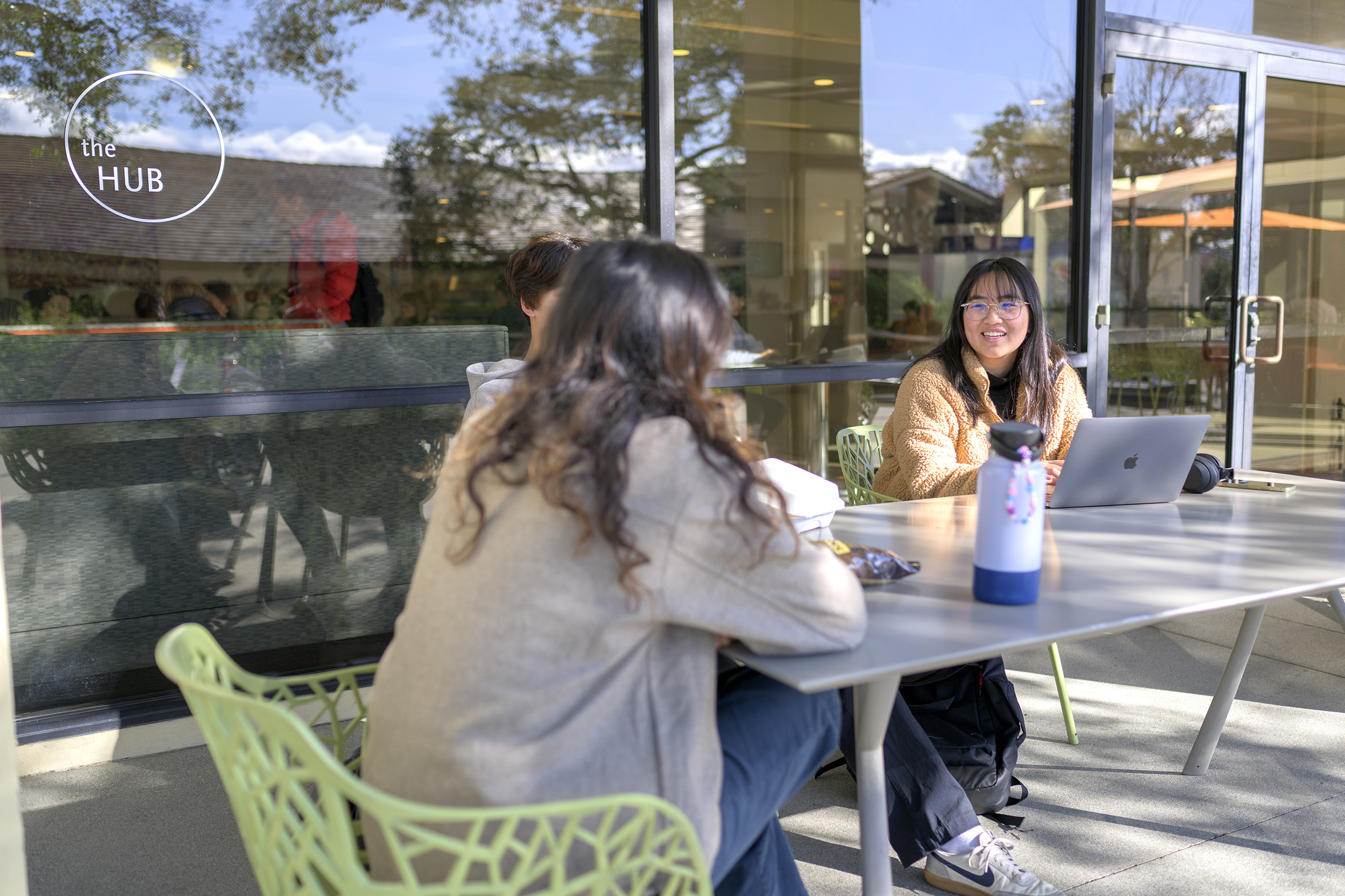 First day of classes Spring 2023. Students at the Hub.