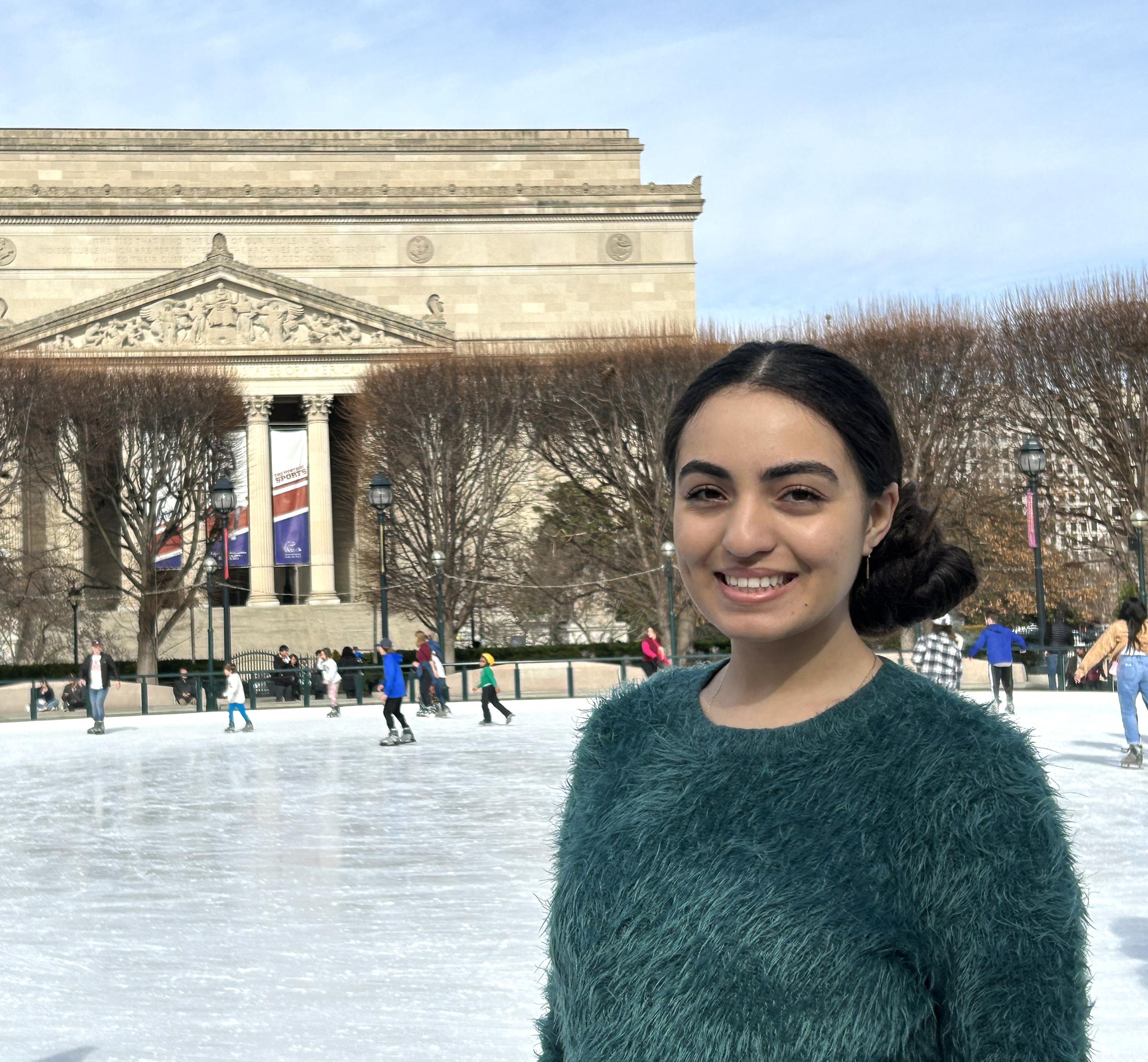 Tara Dawood ’25 works as an intern for Senator Jacky Rosen.