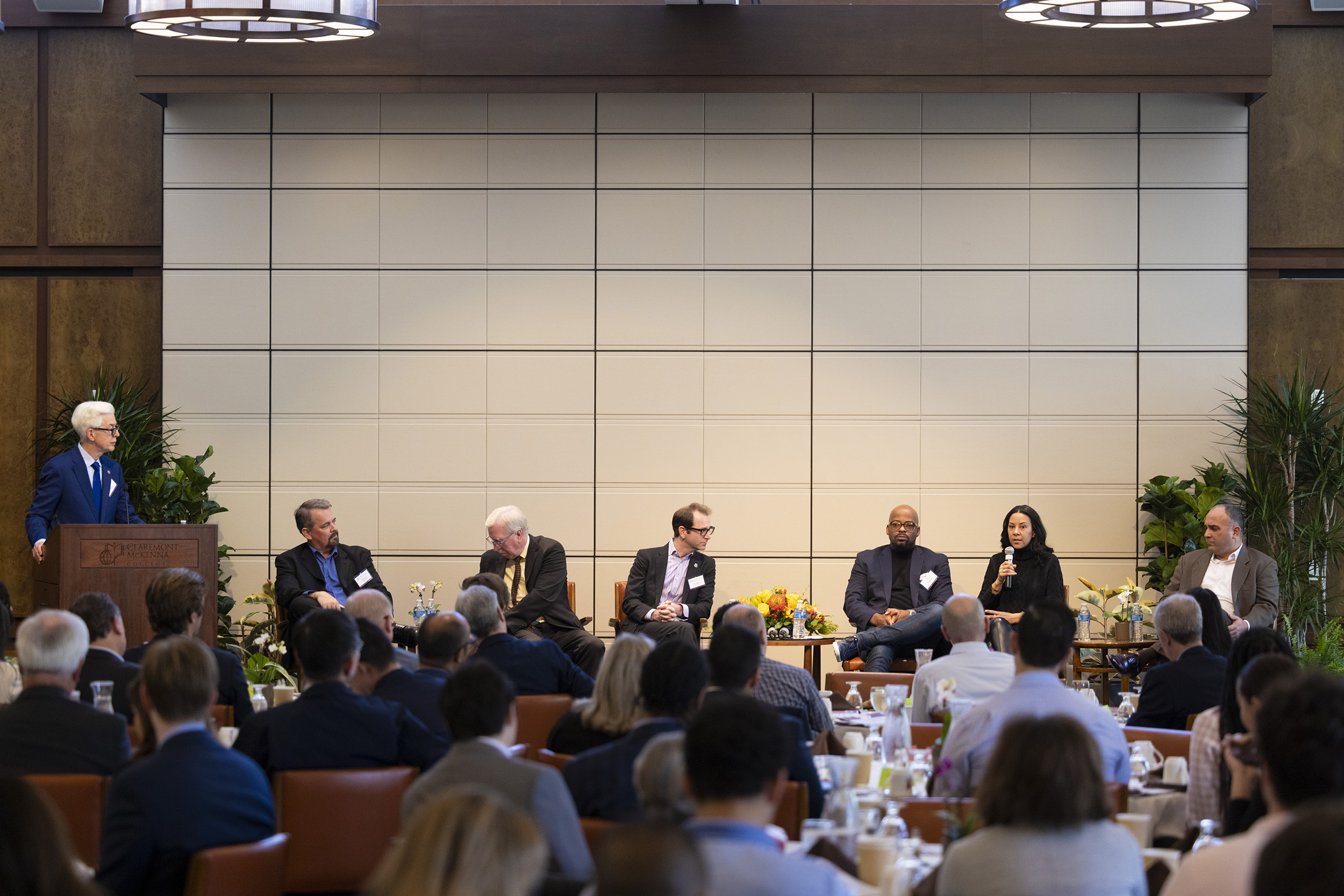 Former Governor Gray Davis leads a panel during A Housing Policy Symposium hosted by the Rose Institute.