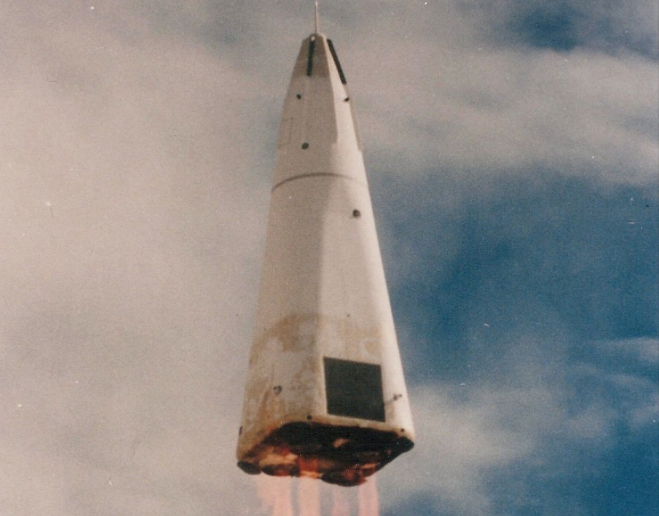 Successful test flight of the DC-X Delta Clipper.