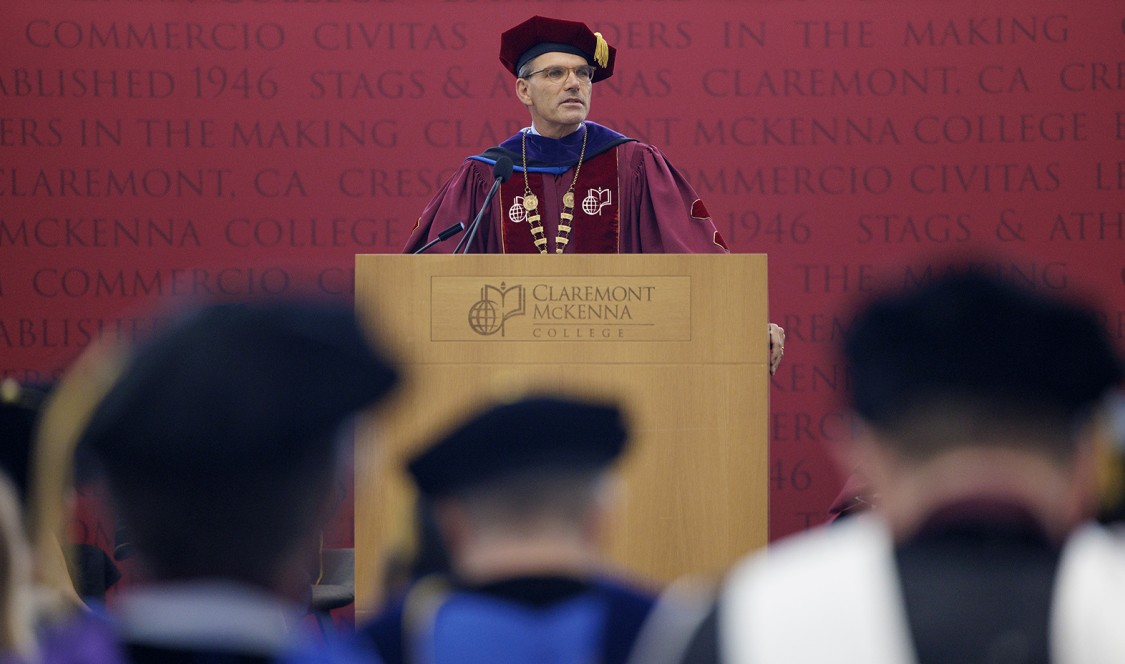 President Chodosh addressing freshmen at Convocaiton '22