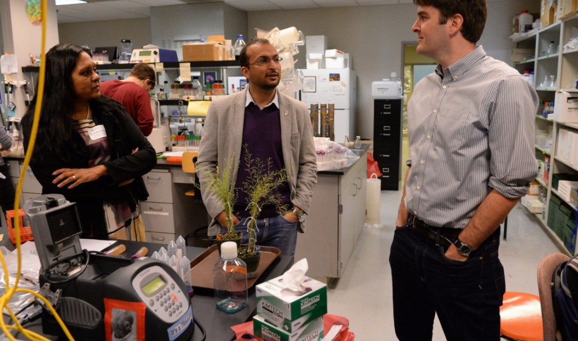 Aref Hosseini visiting Keck