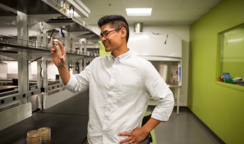 Pete Chandrangsu, assistant professor of biology, in a lab (Courtesy of Scripps College)