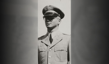 John Devereux ’57 in military uniform.