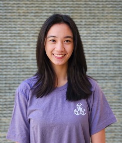 Gabi Ong ’25.