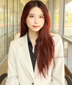 Nancy Li headshot